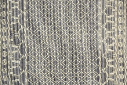4' X 6' Gray And Ivory Wool Geometric Hand Woven Area Rug With Fringe