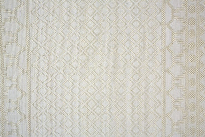 4' X 6' Gray And Ivory Wool Geometric Hand Woven Area Rug With Fringe