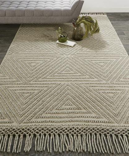4' X 6' Gray Wool Geometric Hand Woven Area Rug With Fringe