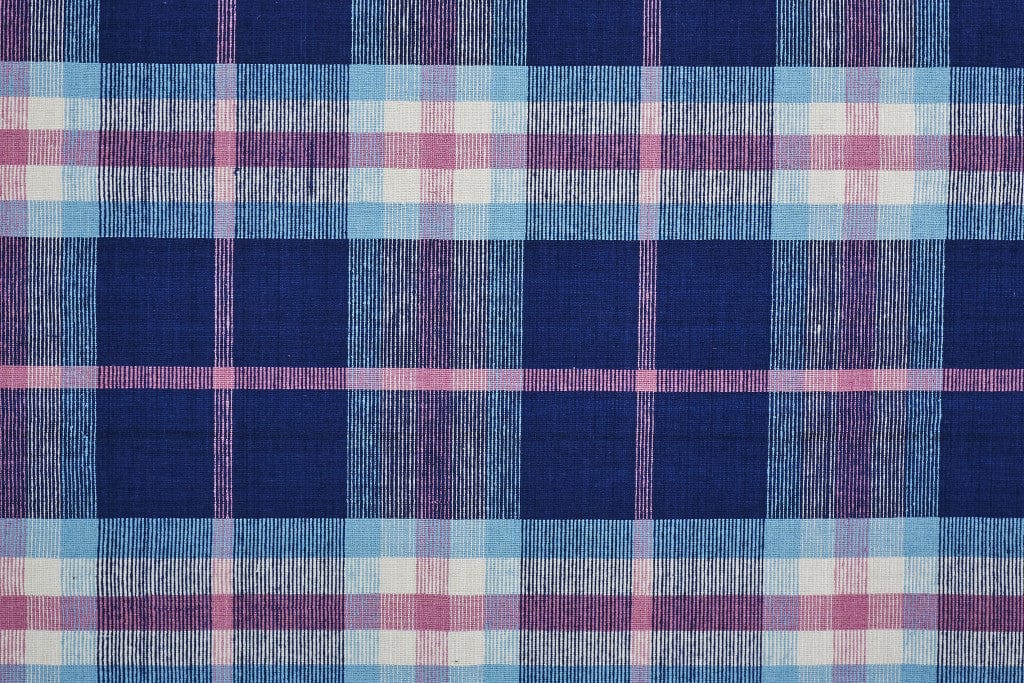 4' X 6' Blue Green And Black Abstract Hand Woven Stain Resistant Area Rug