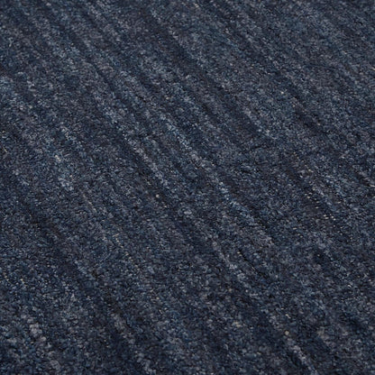 4' X 6' Gray And Black Hand Woven Area Rug