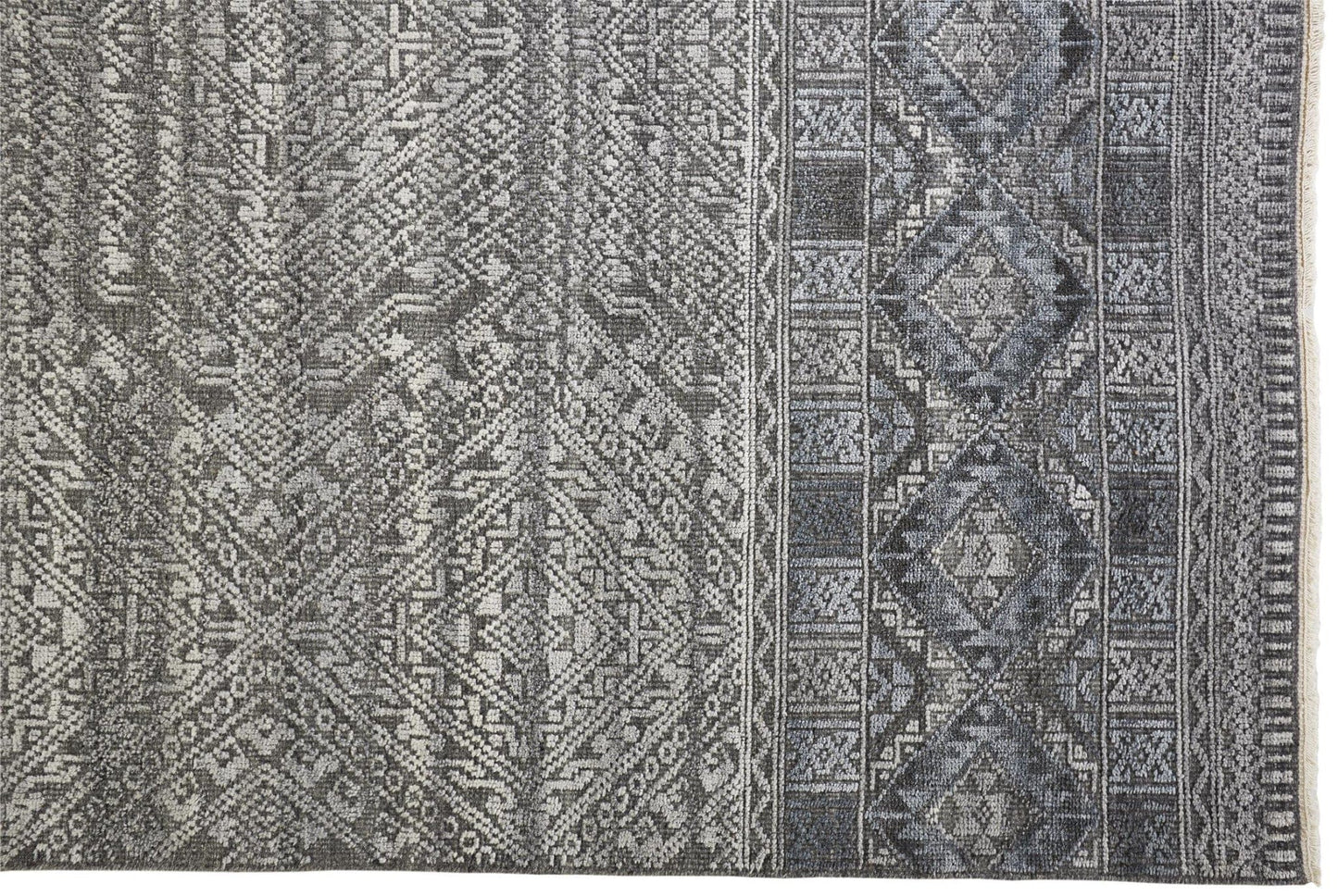 4' X 6' Gray Ivory And Pink Geometric Hand Knotted Area Rug