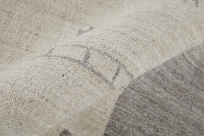 4' X 6' Ivory And Gray Wool Hand Knotted Stain Resistant Area Rug