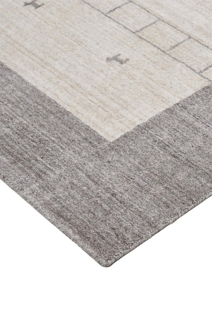 4' X 6' Ivory And Gray Wool Hand Knotted Stain Resistant Area Rug