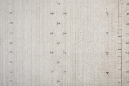 4' X 6' Ivory And Gray Wool Hand Knotted Stain Resistant Area Rug