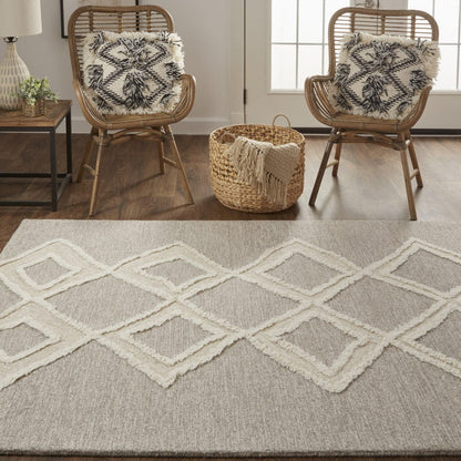4' X 6' Gray And Ivory Wool Geometric Tufted Handmade Stain Resistant Area Rug