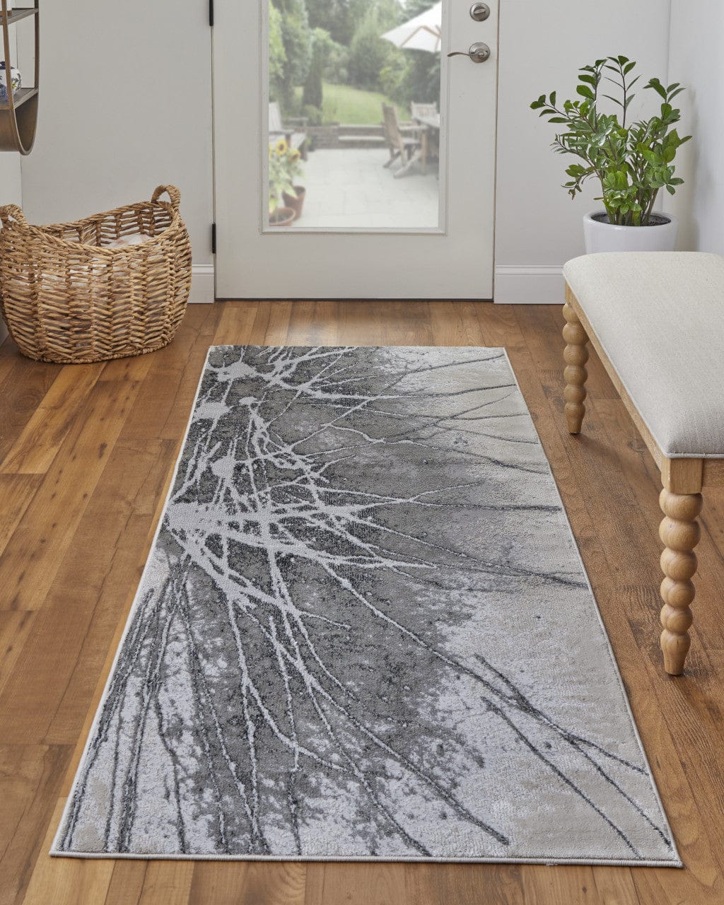 4' X 6' Gray Silver And Ivory Abstract Power Loom Area Rug