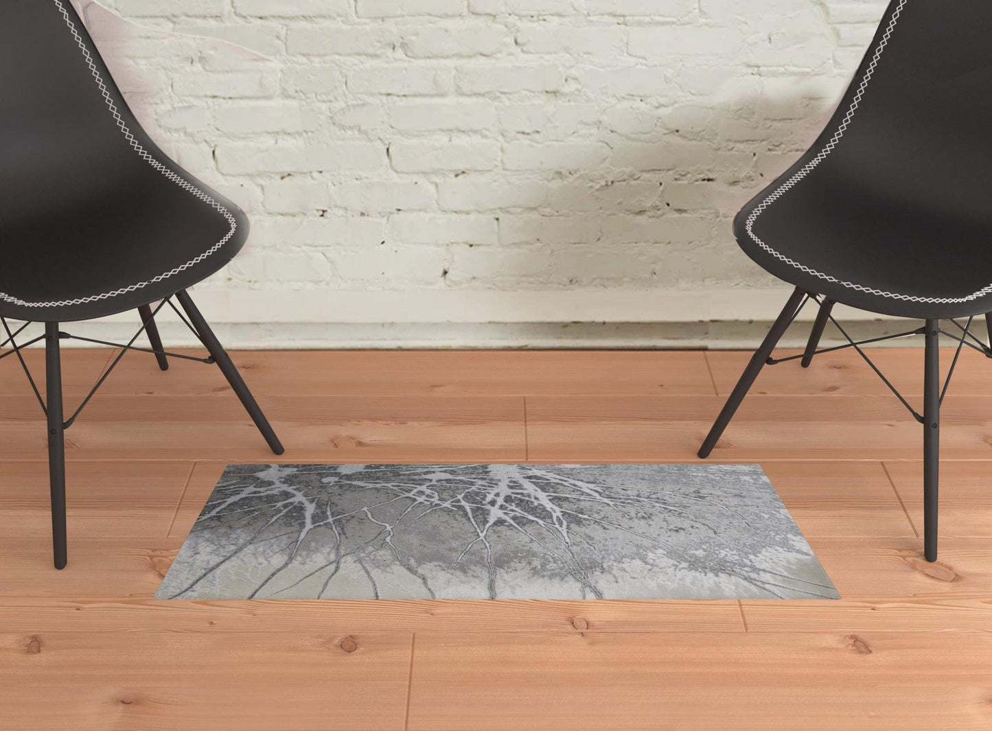 4' X 6' Gray Silver And Ivory Abstract Power Loom Area Rug