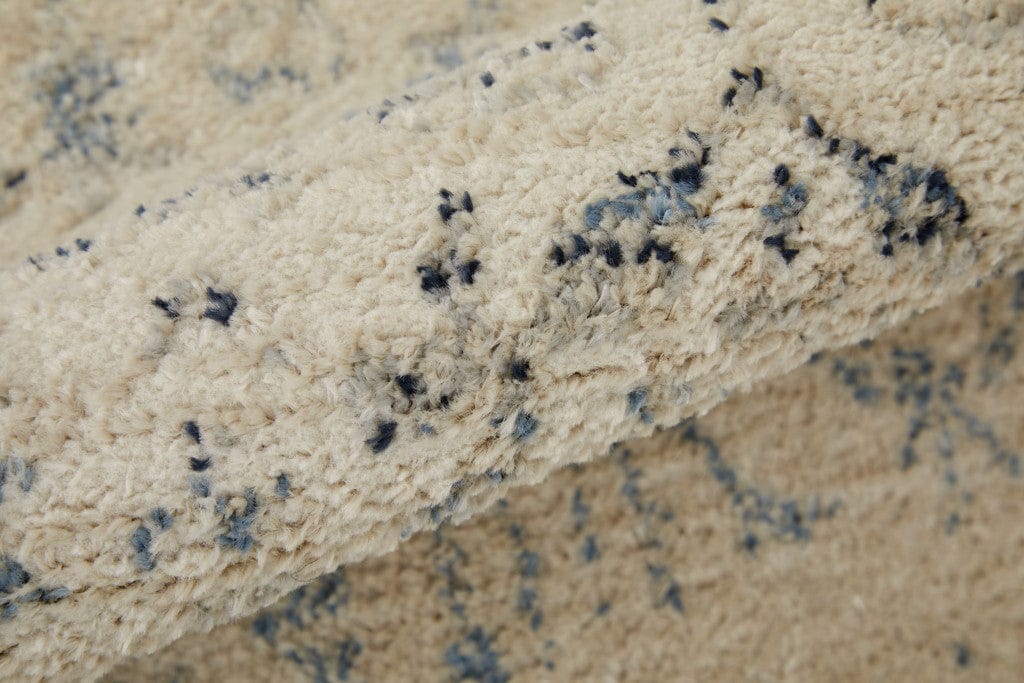 4' X 6' Ivory And Gray Abstract Power Loom Distressed Area Rug