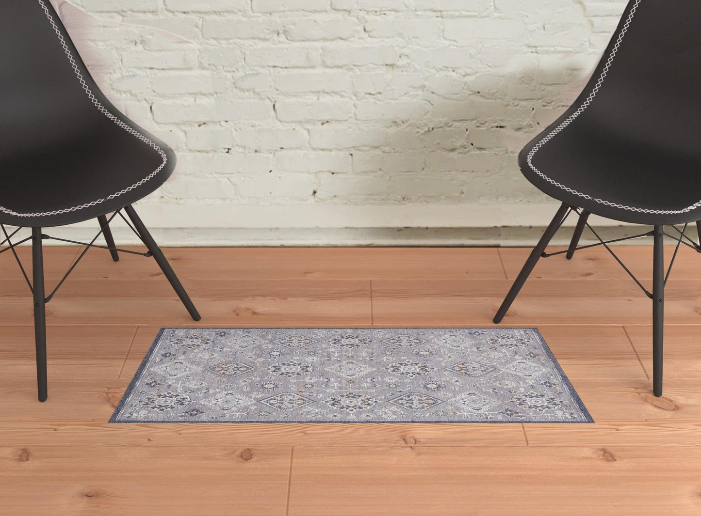 4' X 6' Gray Floral Power Loom Stain Resistant Area Rug