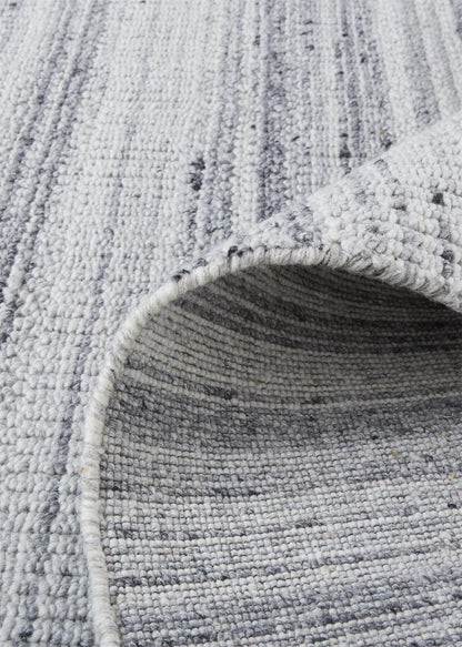 4' X 6' Ivory Wool Hand Woven Stain Resistant Area Rug