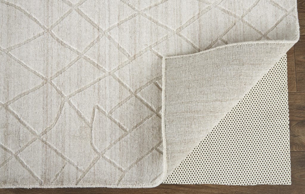 4' X 6' Ivory And Gray Striped Hand Woven Area Rug