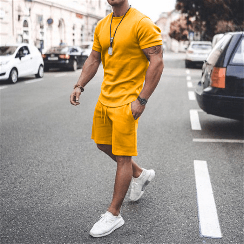 ound Neck Short-Sleeved Solid Color T-Shirt And Shorts Two-Piece Set